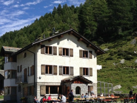 Pension Lagrev in Isola Maloja